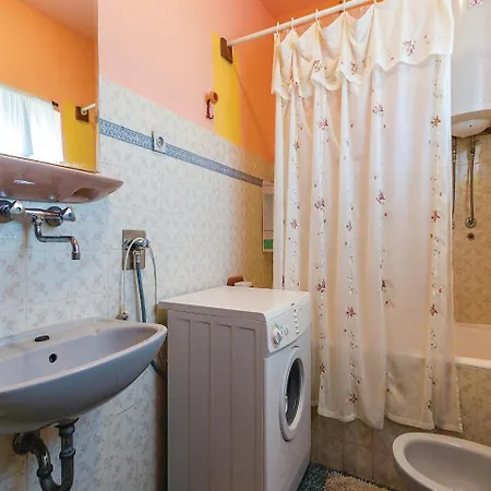 別荘 Two-bedroom Holiday In Rakalj