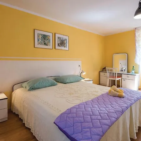 別荘 Two-bedroom Holiday In Rakalj